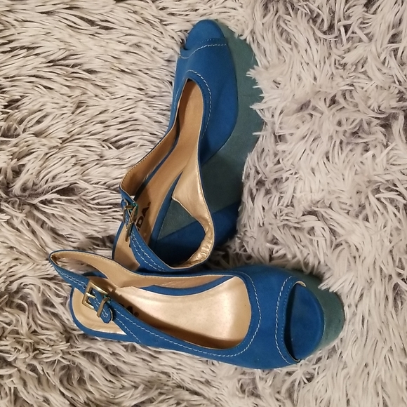 Suede Soda Platform Peep Toe Wedges - Picture 8 of 9